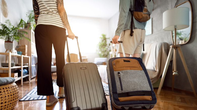 Airbnb Packing List for Desert Glamping Trips
